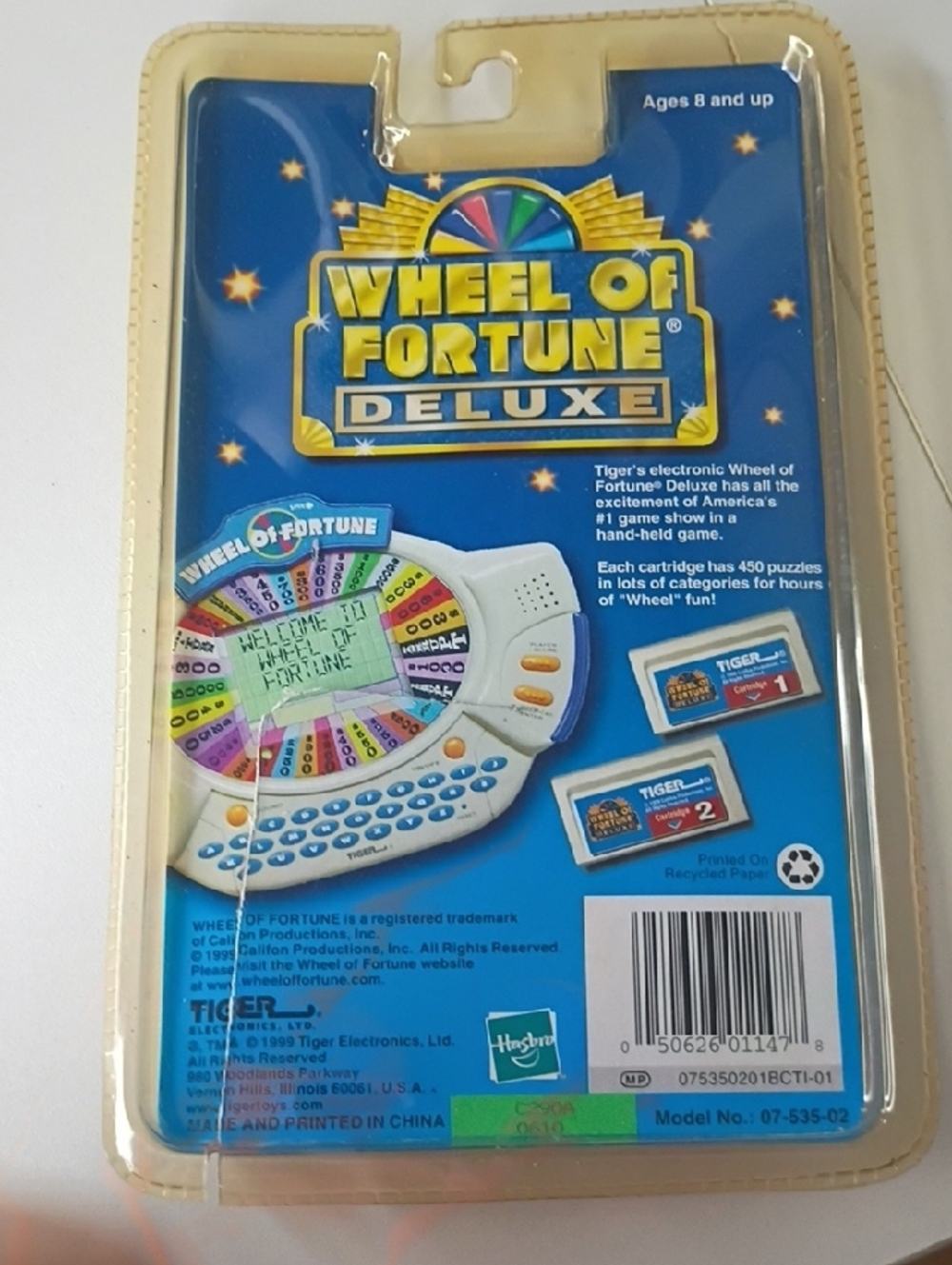 1998 Tiger Electronics Wheel of Fortune Deluxe handheld game two game cartridge - Picture 6 of 9